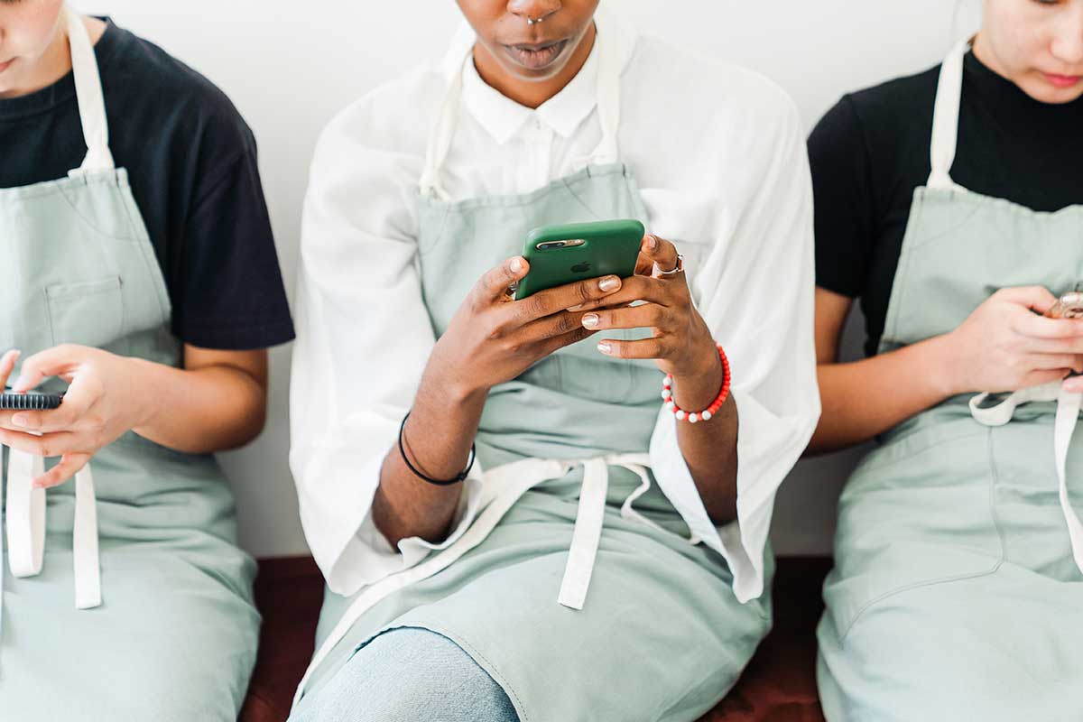 Restart: Informiert über das Smartphone